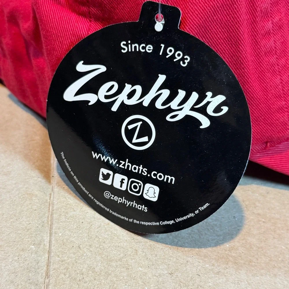 Zephyr Calgary Flames Kids Hat Red NHL Baseball Cap Adjustable Cotton Red